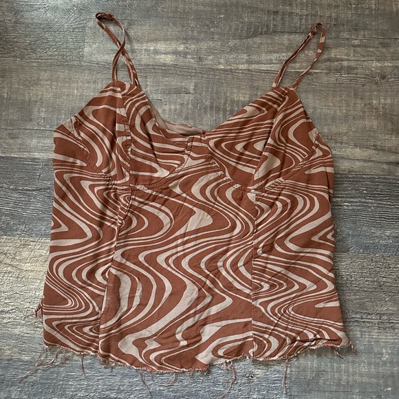 La Hearts Patterned Tank Top - Picture 1 of 6